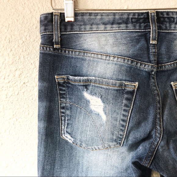Joe’s Jeans cropped and distressed - Picture 5 of 7